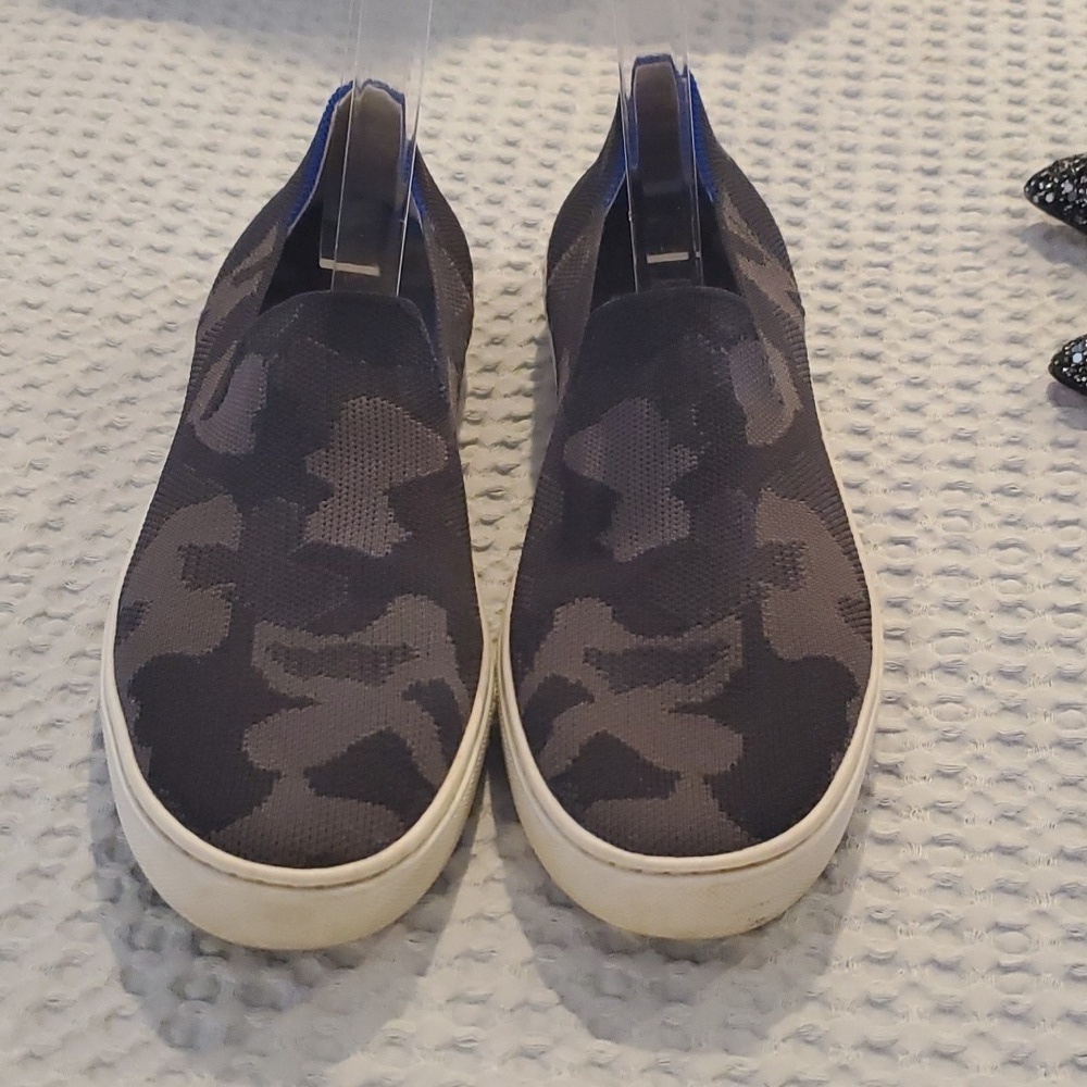 Rothys Sneakers Womens Size 8 Black Gray Camo Slip On Comfort Casual Shoes (#1)